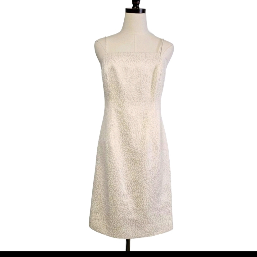 Ellen Tracy Women's Beige Sheath Size 10 Gold Metallic Formal Prom Party Dress